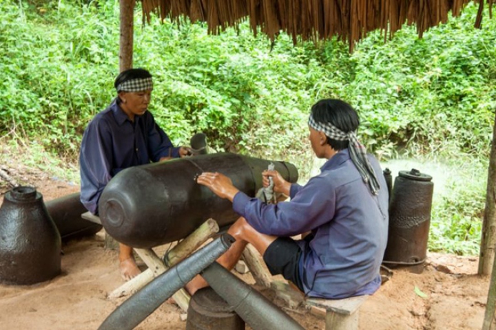 Adventure Cu Chi Tunnels Half Day Private Tour